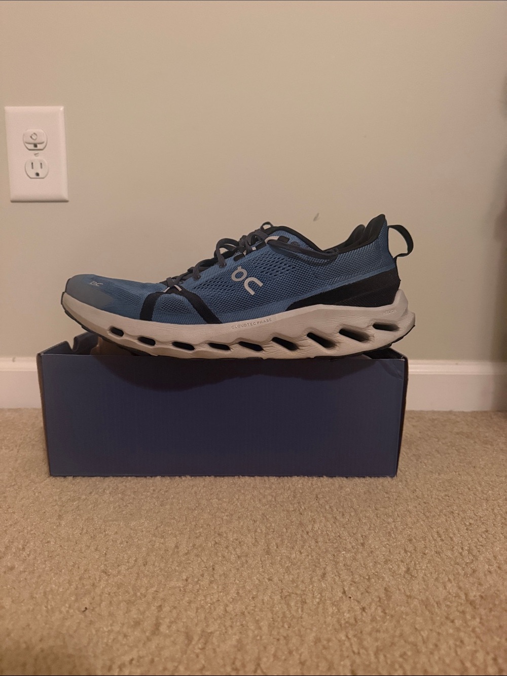 On Running Men’s Blue and Black Cloudtec Athletic Sneakers